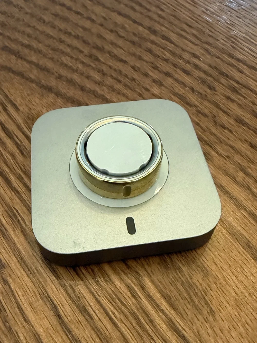 Oura Size 8 with charger get